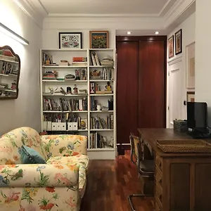 Grande Y Confortable Con Bano Privado Junto A Guggenheim , Bilbao España